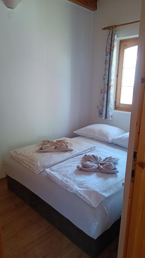 Vica Apartman Balatonbereny Bagian luar foto